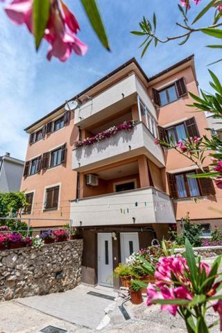 באסקה Apartments Marinko מראה חיצוני תמונה