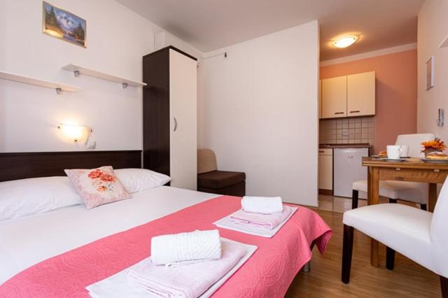 באסקה Apartments Marinko מראה חיצוני תמונה